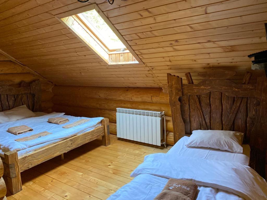 Hotel Berloga-Sinevir Synevyrsʼka Polyana المظهر الخارجي الصورة