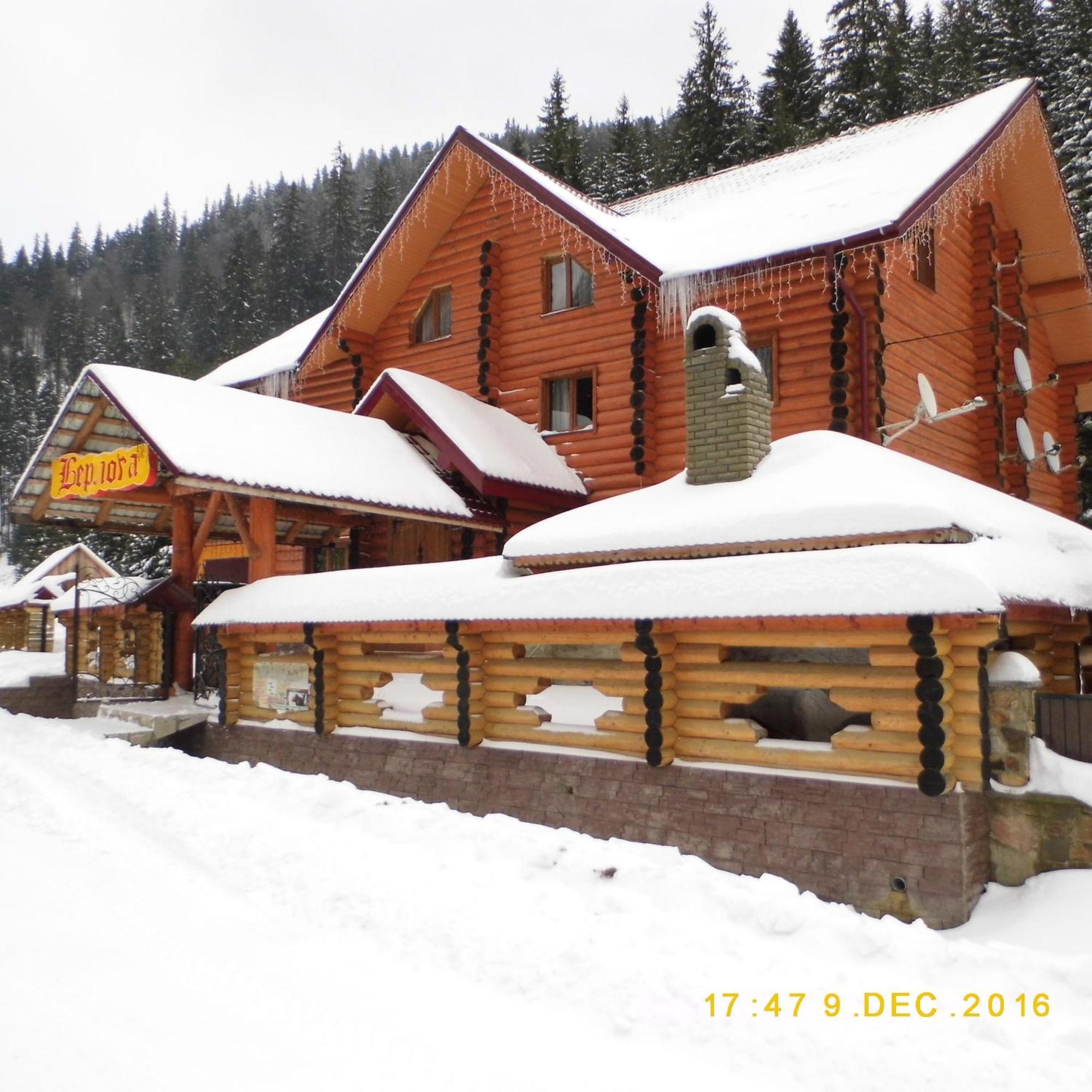 Hotel Berloga-Sinevir Synevyrsʼka Polyana المظهر الخارجي الصورة