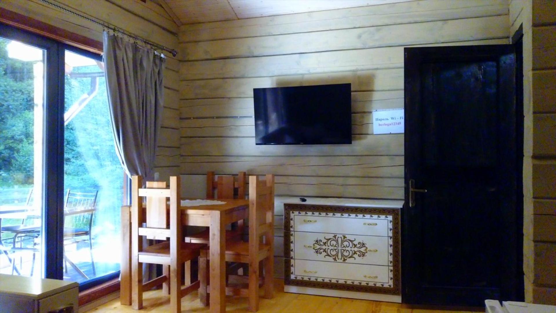Hotel Berloga-Sinevir Synevyrsʼka Polyana الغرفة الصورة
